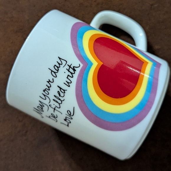 Vintage New Avon 1983 Coffee "The Love Mug" Rainbow Heart - Picture 1 of 4